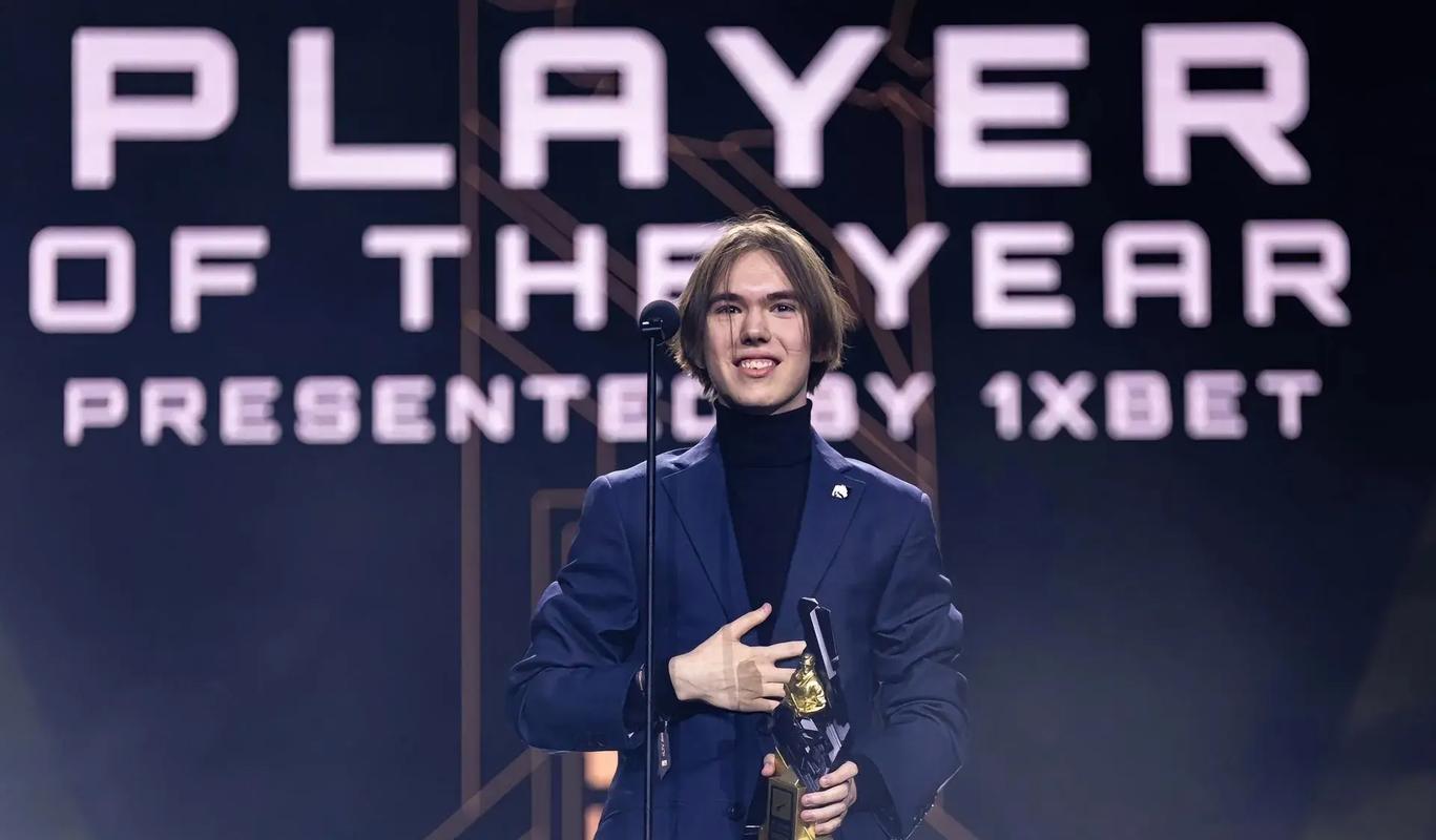 英雄联盟比分网：2020全球总决赛S10，G2零封Gen.G送其回家